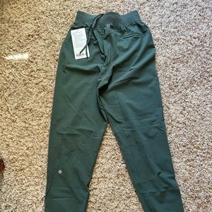 NWT Lululemon License to Train HR Pant